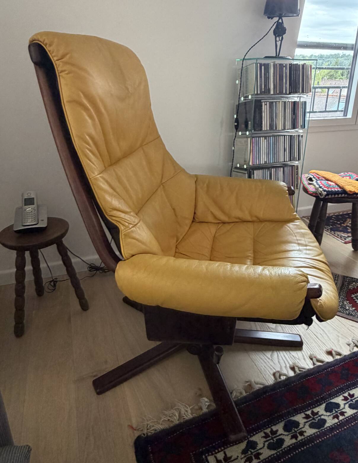 leather armchair + footrest