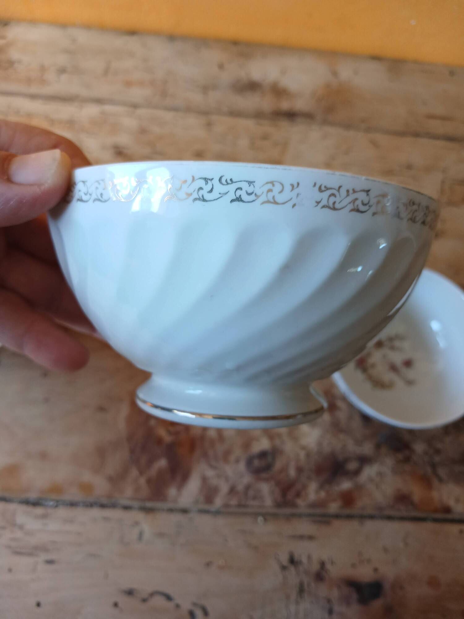 Set of 3 white and gold antique bowls - porcelain cups