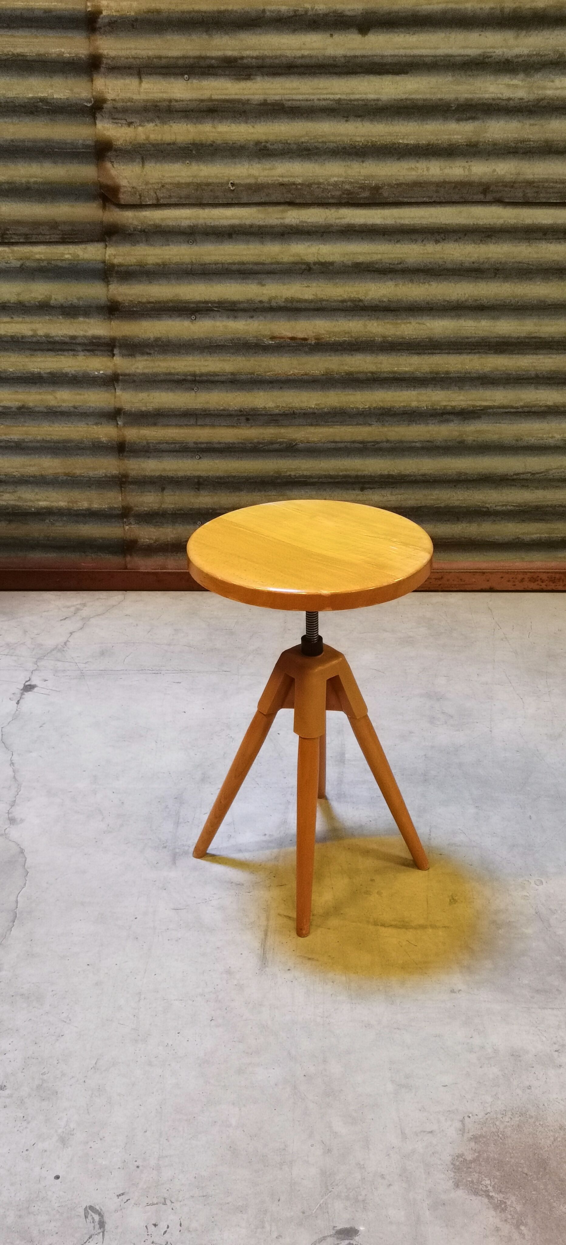 Tabouret de piano à vis reglable République Tchèque Mid-Century modern1960