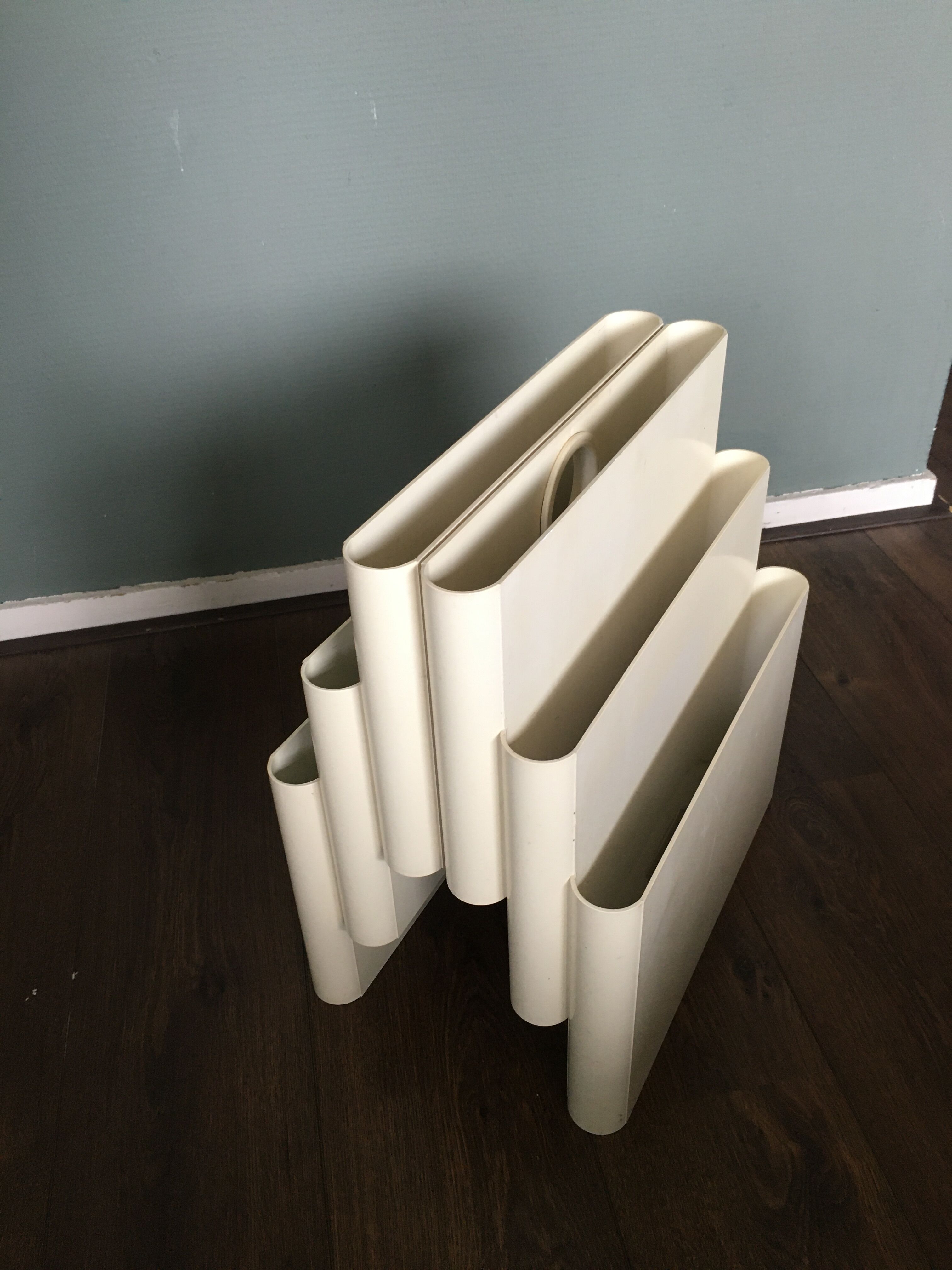 Magazine Rack by Giotto Stoppino for Kartell, 1970s
