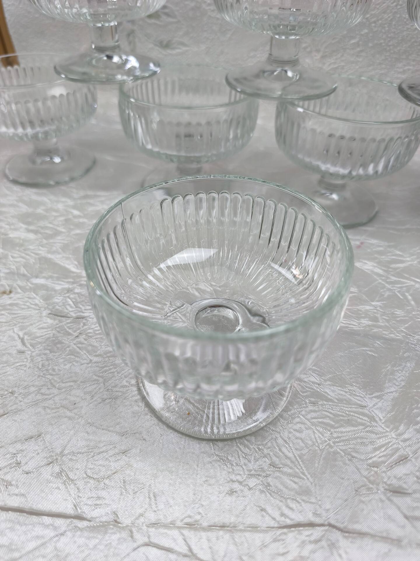Lot de 10 coupes à dessert vintage en verre côtelé