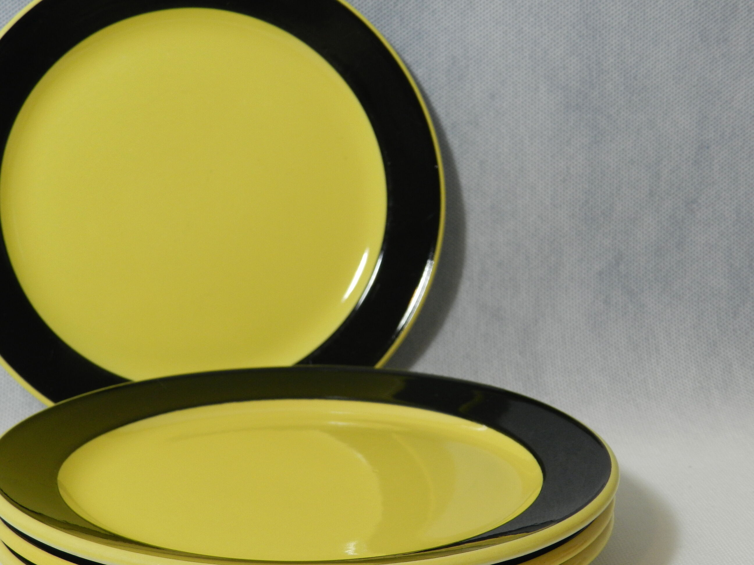 Villeroy & Boch dessert plates
