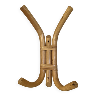 Wall-mounted bamboo coat rack