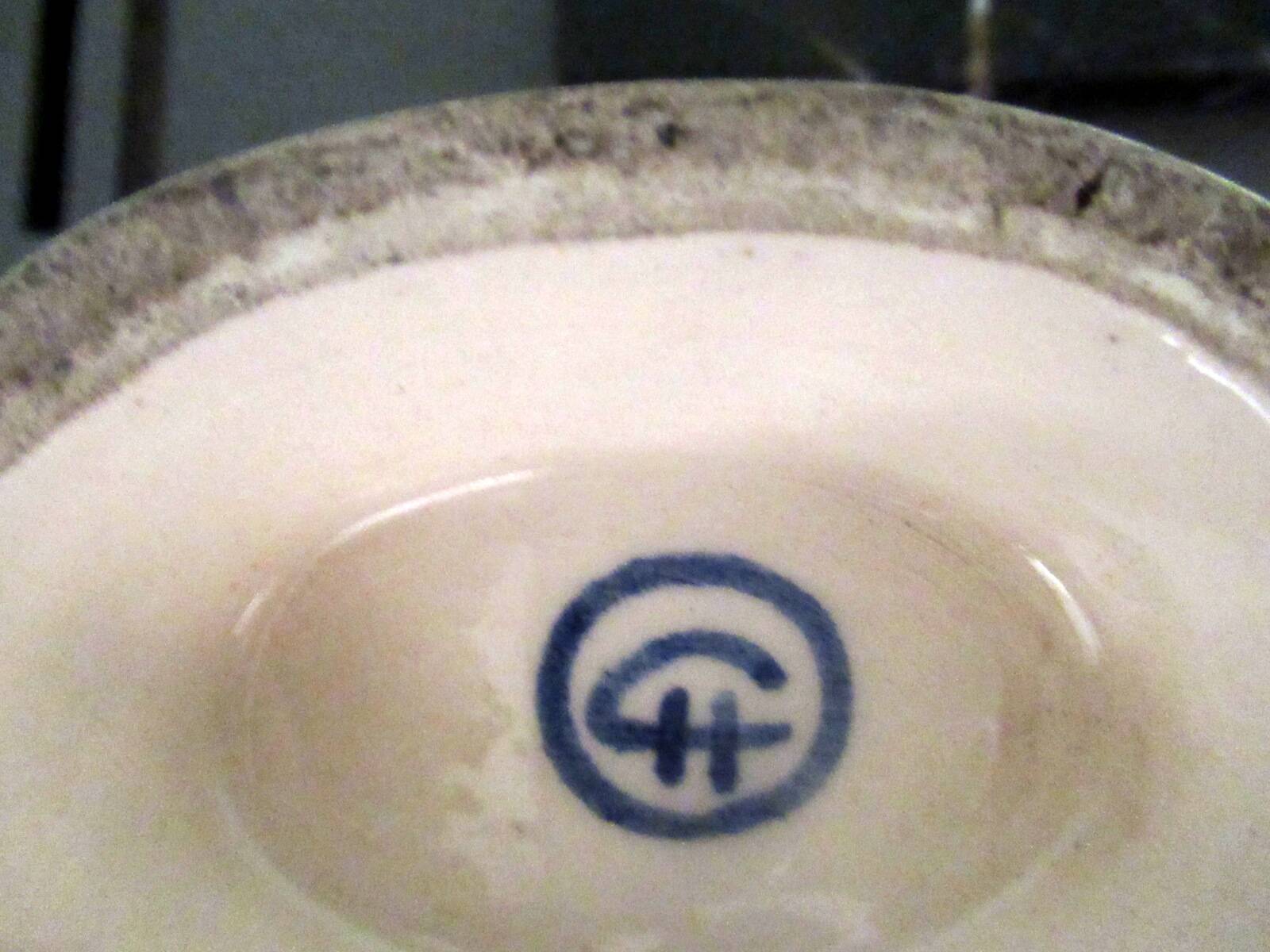 Crackle earthenware vase, Art Deco. Longwy?