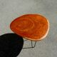 Table basse en bois de neem cuivré aspect coquillage