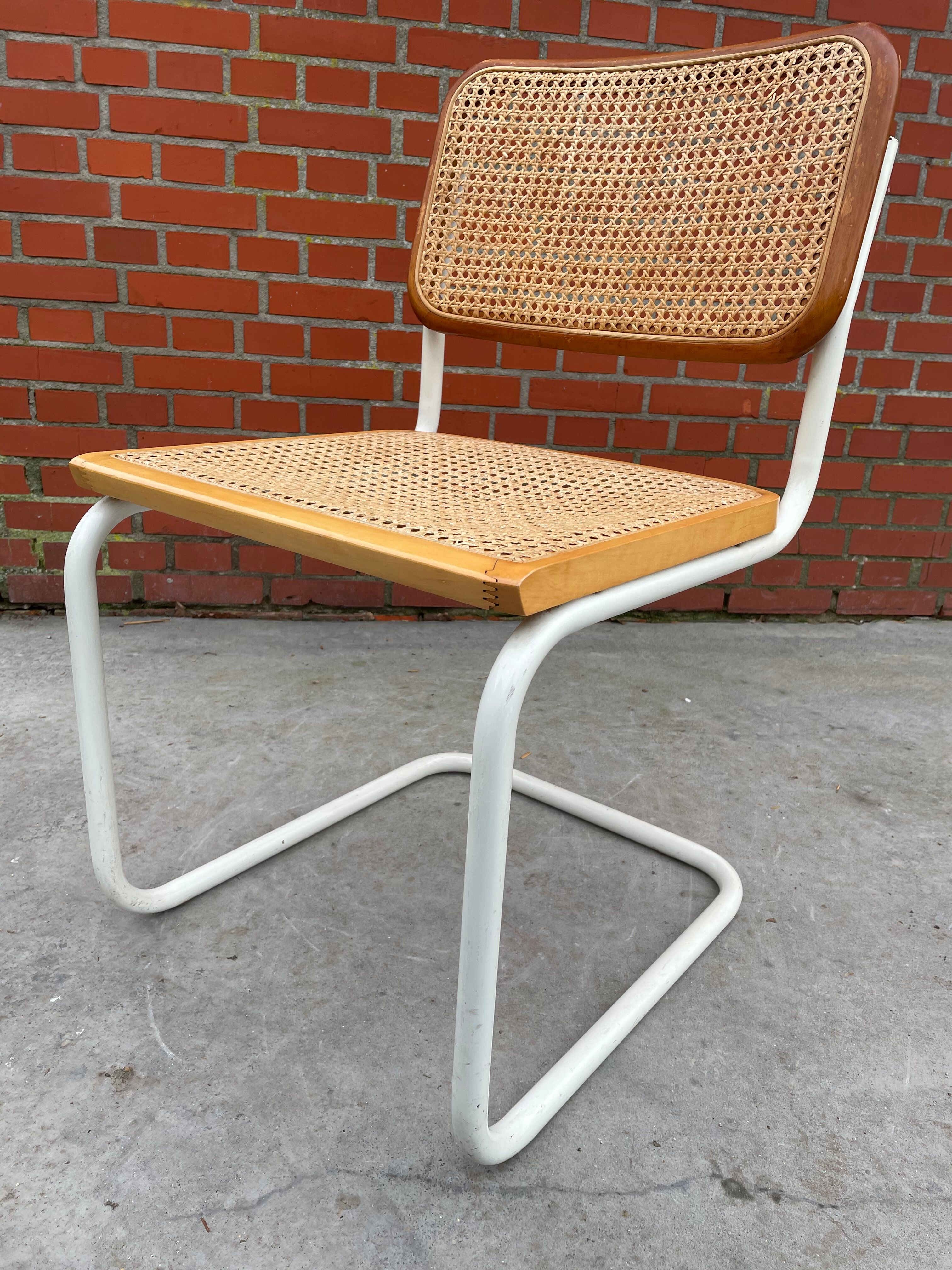 Cesca design chair b32 model white wood