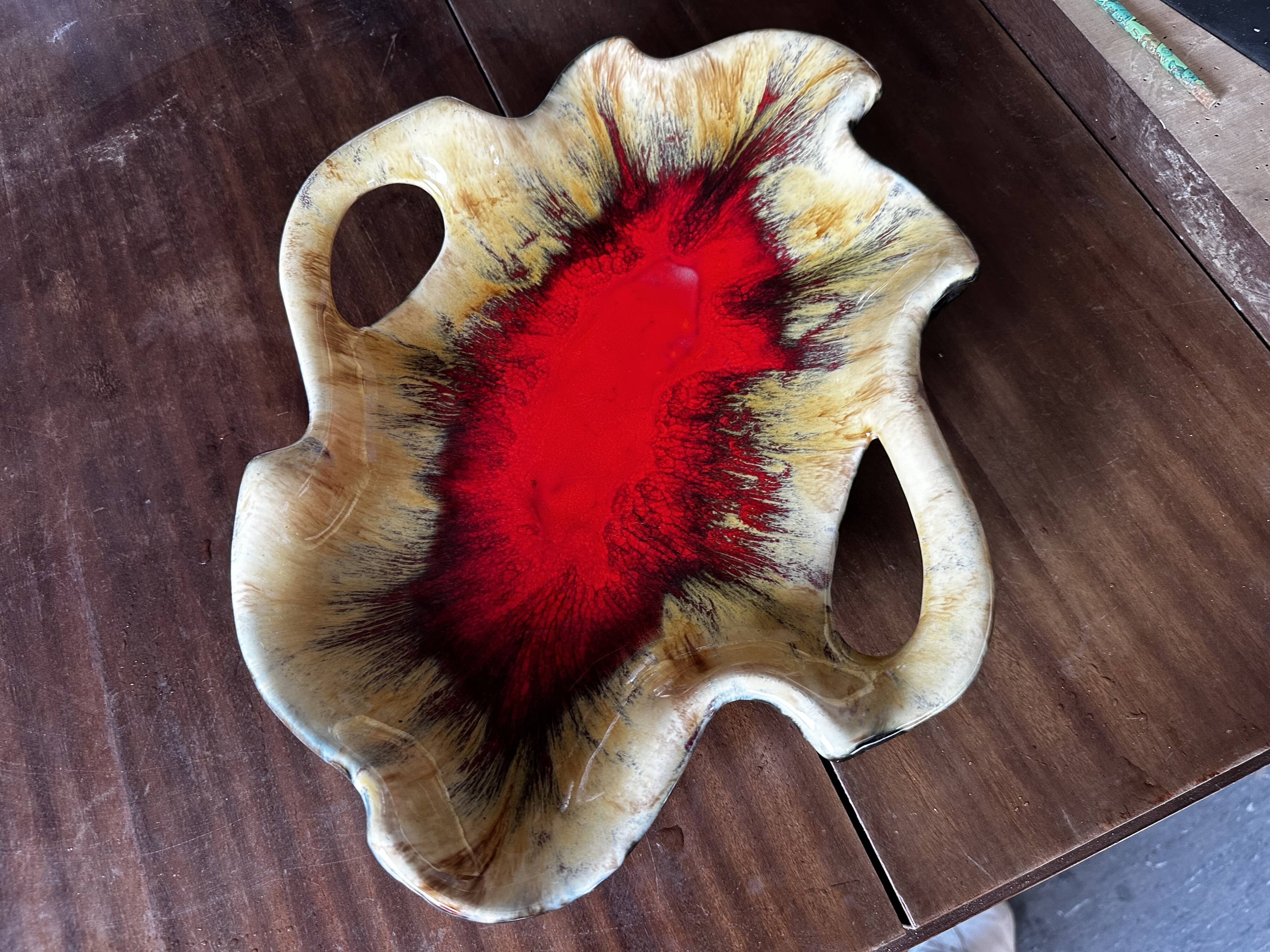Large Vallauris glazed ceramic bowl/trinket dish, signed JAC - 40/30