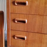 Sidbeoard with sliding doors and ceramic decoration