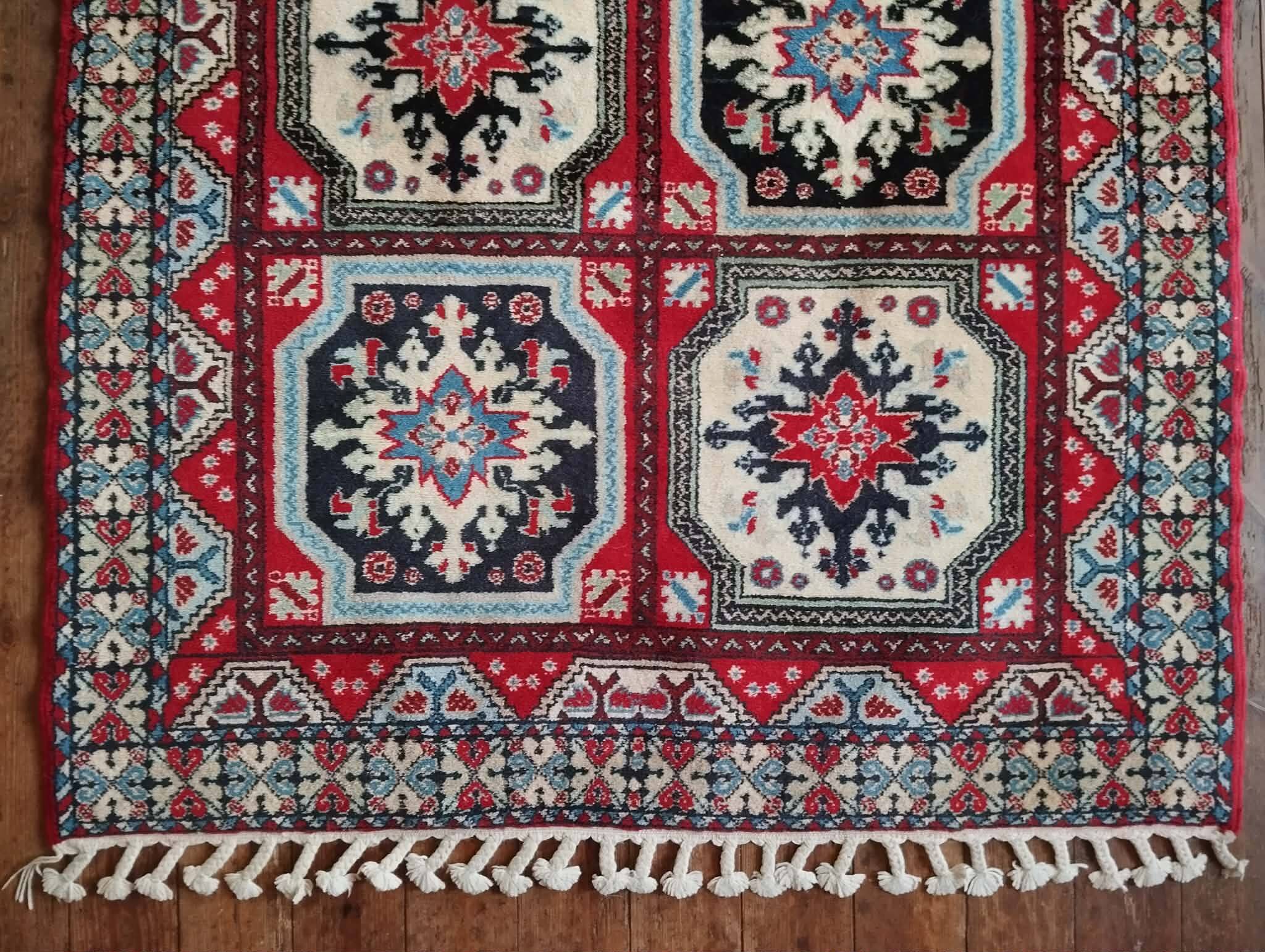 Handmade Berber Carpet Fes 207x124cm