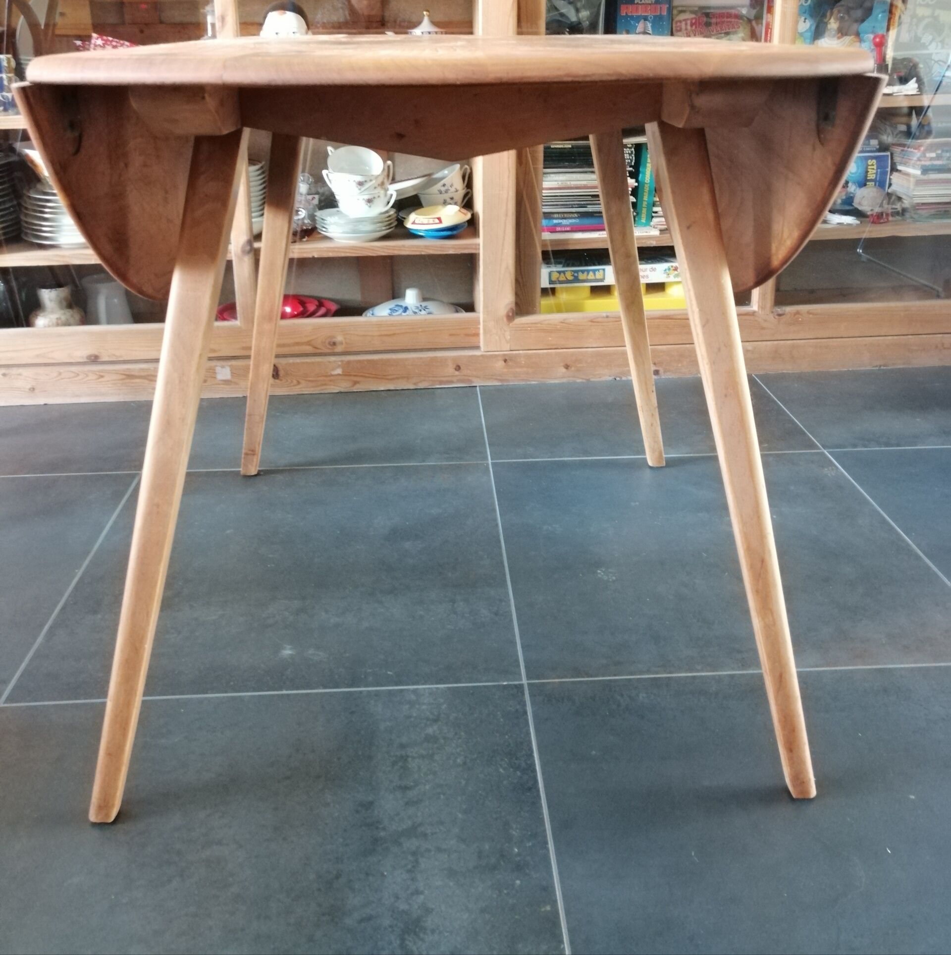 Table Ercol