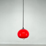 Suspension rouge et chromée du milieu du siècle par Harvey Guzzini pour Meblo Italie