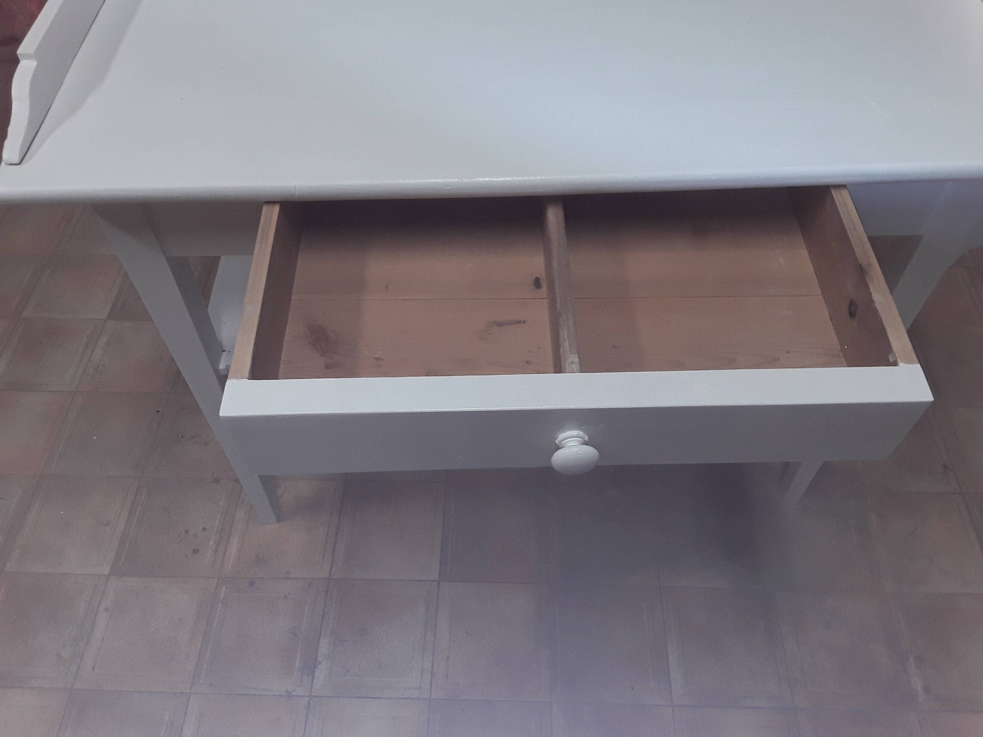 Late nineteenth century toiletry table