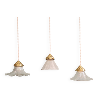 Trio of Art Deco grooved glass pendant lights, 1920s-30s