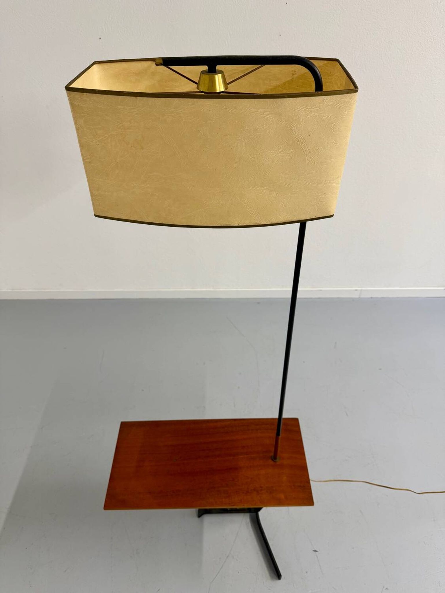 Vintage French design metal and brass floor lamp from the 1950s, Arlus