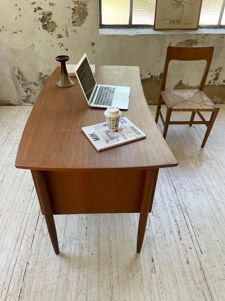 Scandinavian "boomerang" two-sided teak desk Midtjydsk Mobelfabrilk