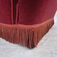 Fauteuil danois des années 1960, état d'origine, velours d'ameublement rouge cerise.