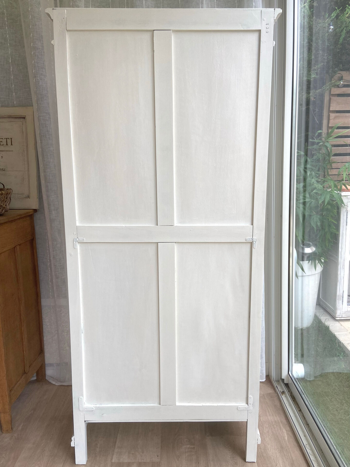 Armoire vitrée