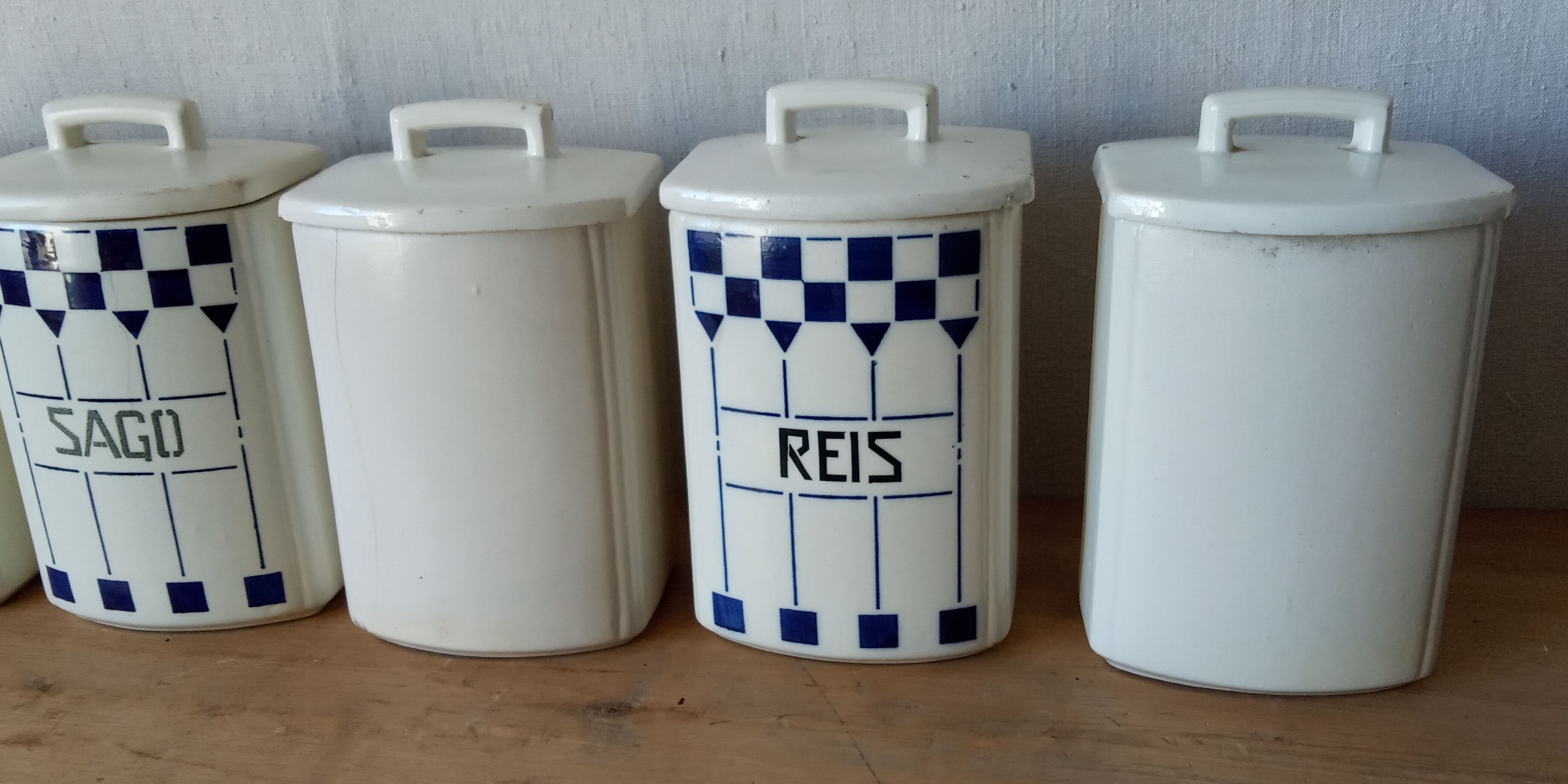 Series of spice pots, german oil, vinegar