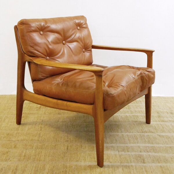 paire De fauteuils En cuir Et Bois