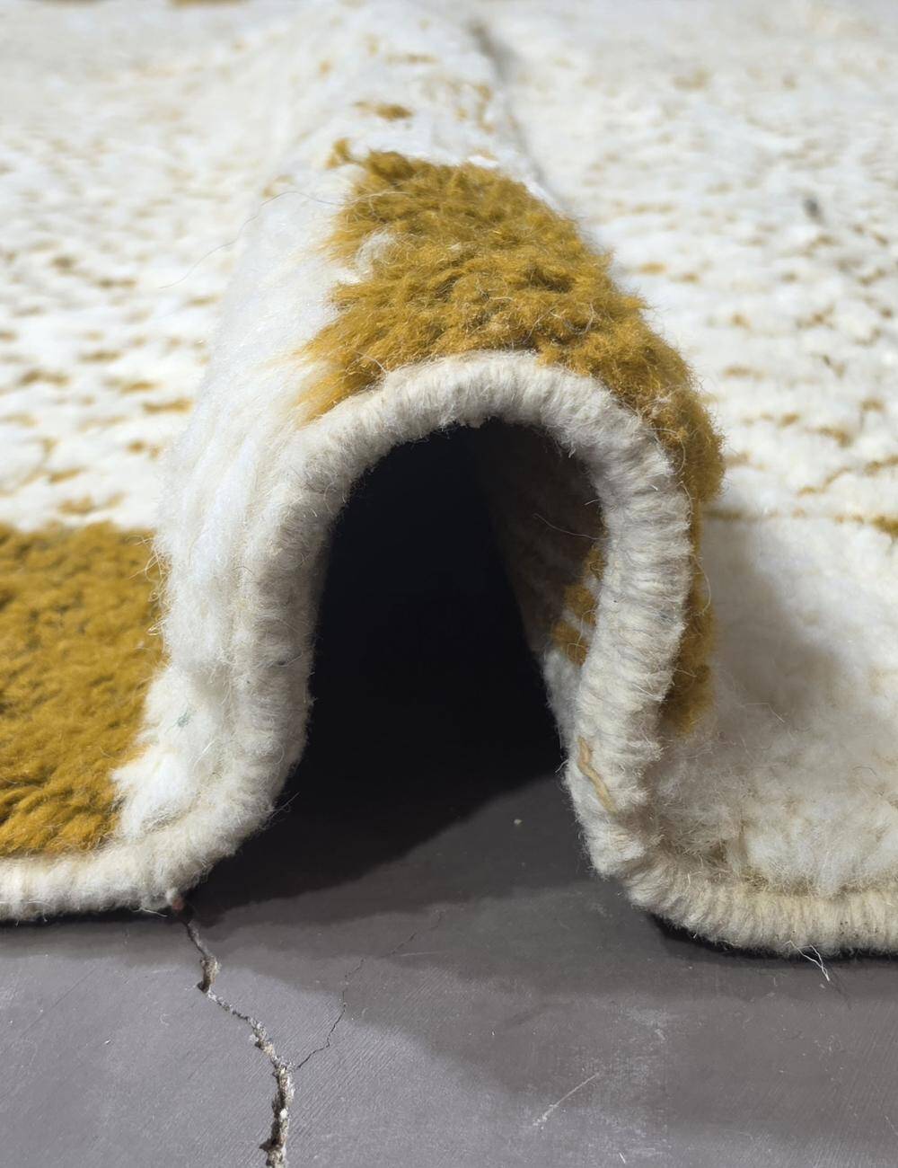 Contemporary Berber Rug - 298 x 247 cm