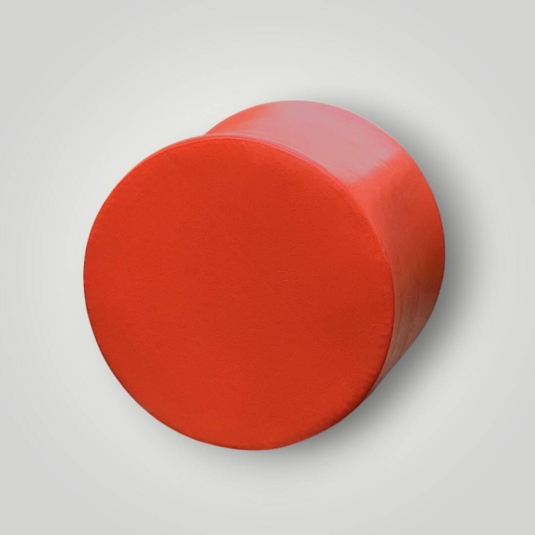 Large vintage pouf in red faux leather – diameter: 62 cm