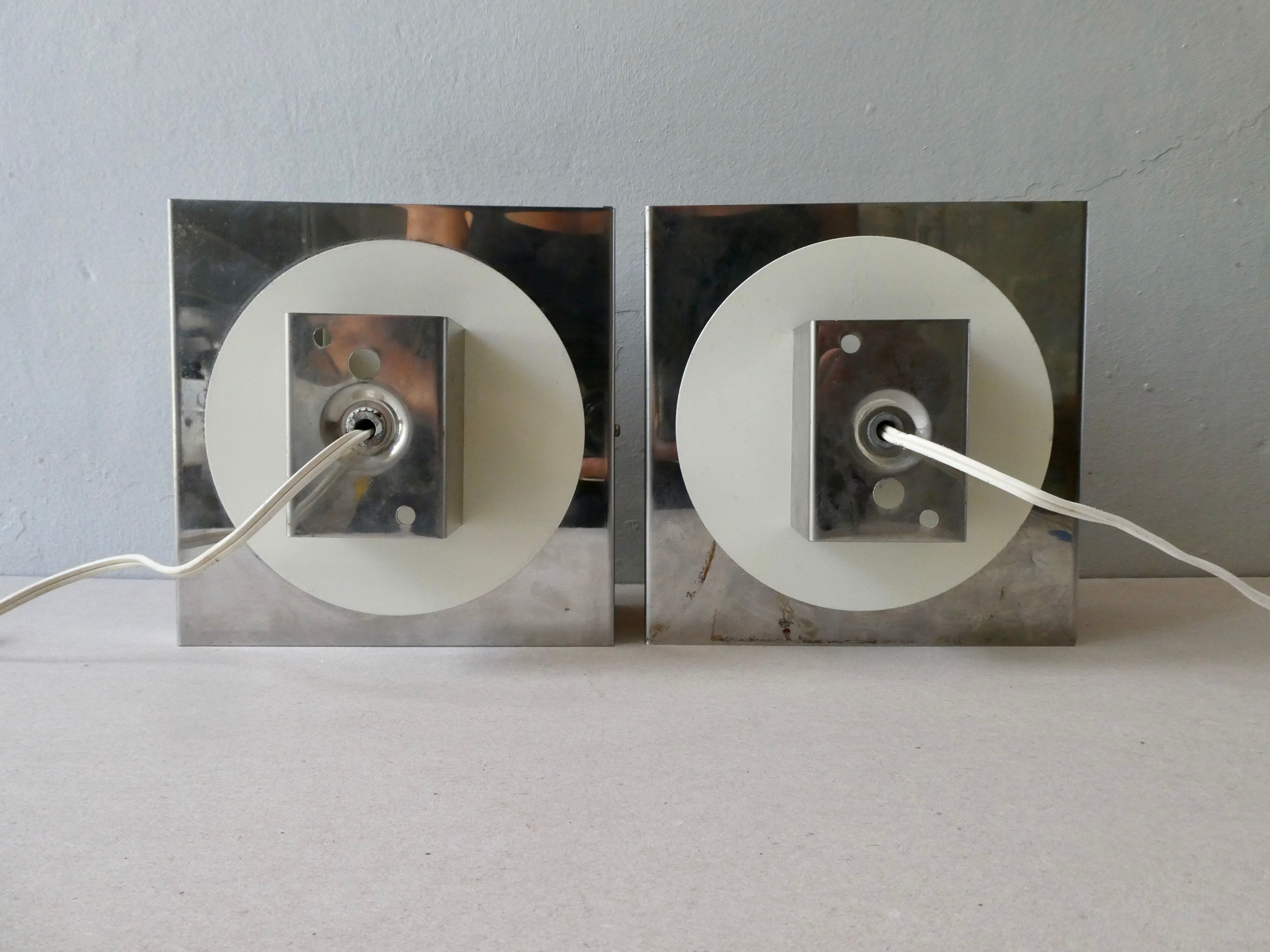 Pair of sconces in smoked Plexiglas by Jocelyne Trocmé model "disco"