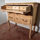 Crossbow chest of drawers with writing
