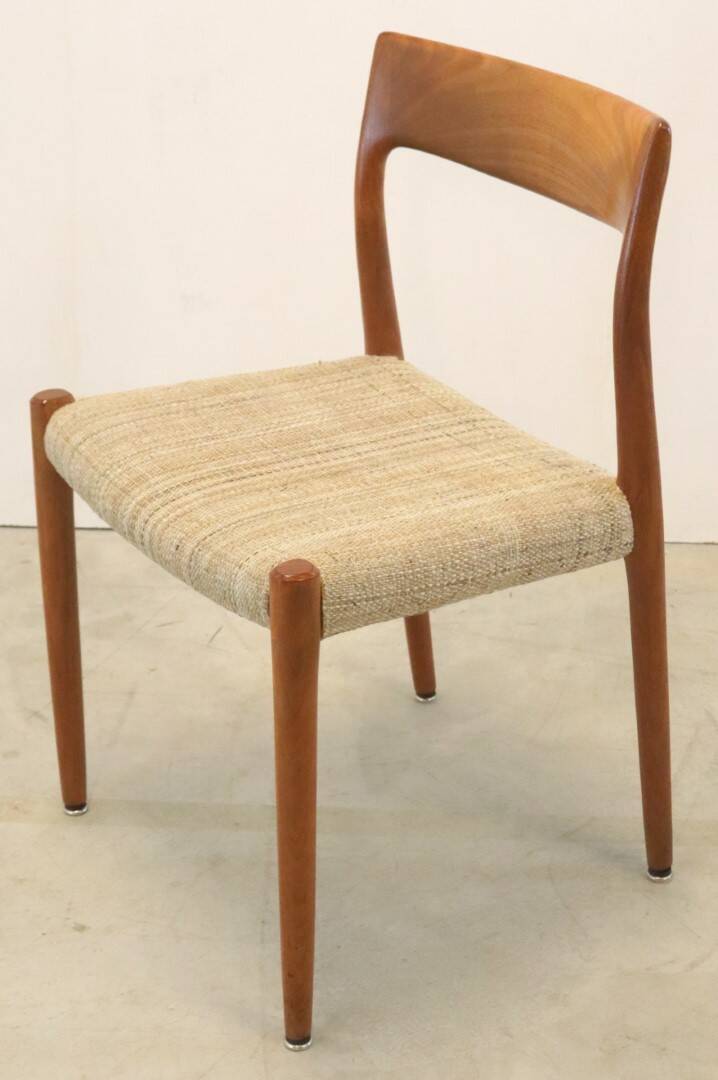 Suite de 6 chaises Niels O Möller modèle 77' Dukkerup
