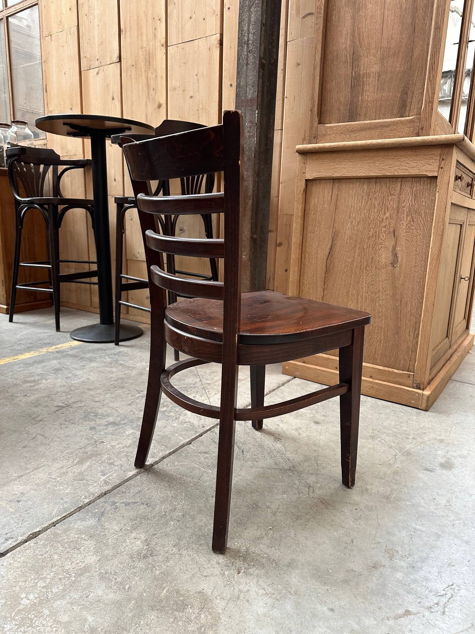 Set of 107 bistro chairs