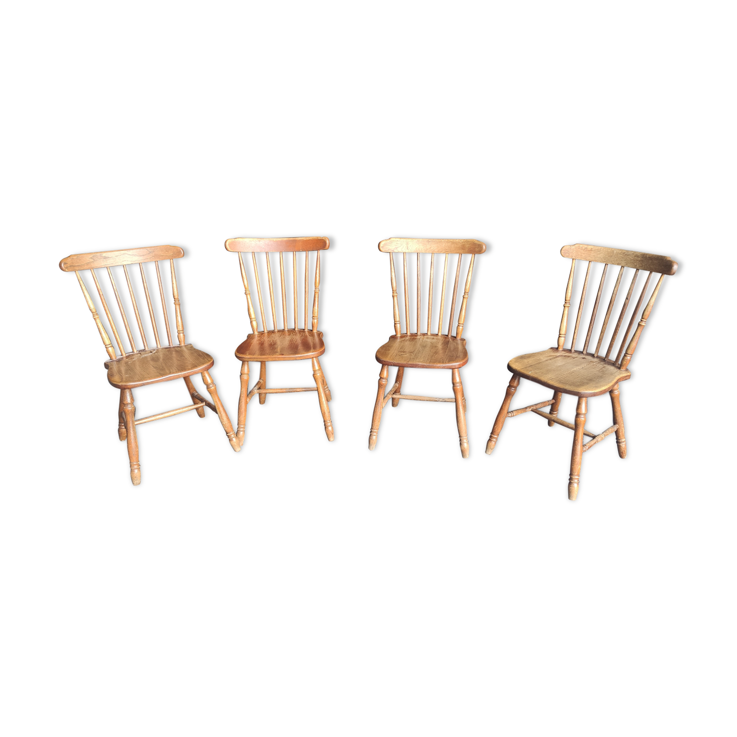 Série de 4 chaises bistrot, western en chêne