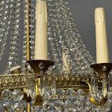 Large crystal chandelier. 17 light points.