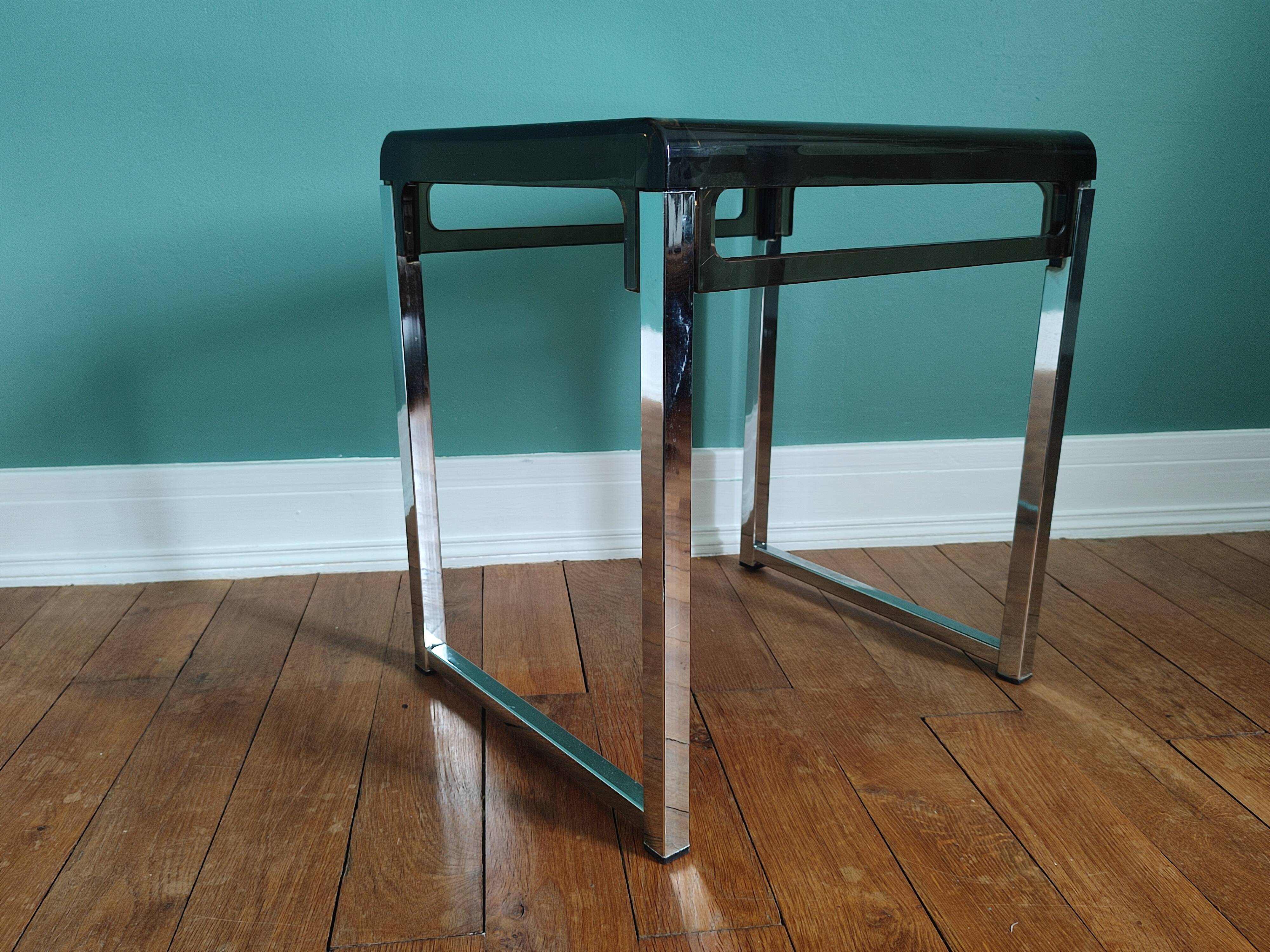 Side table / end of canape in plexiglass vintage design