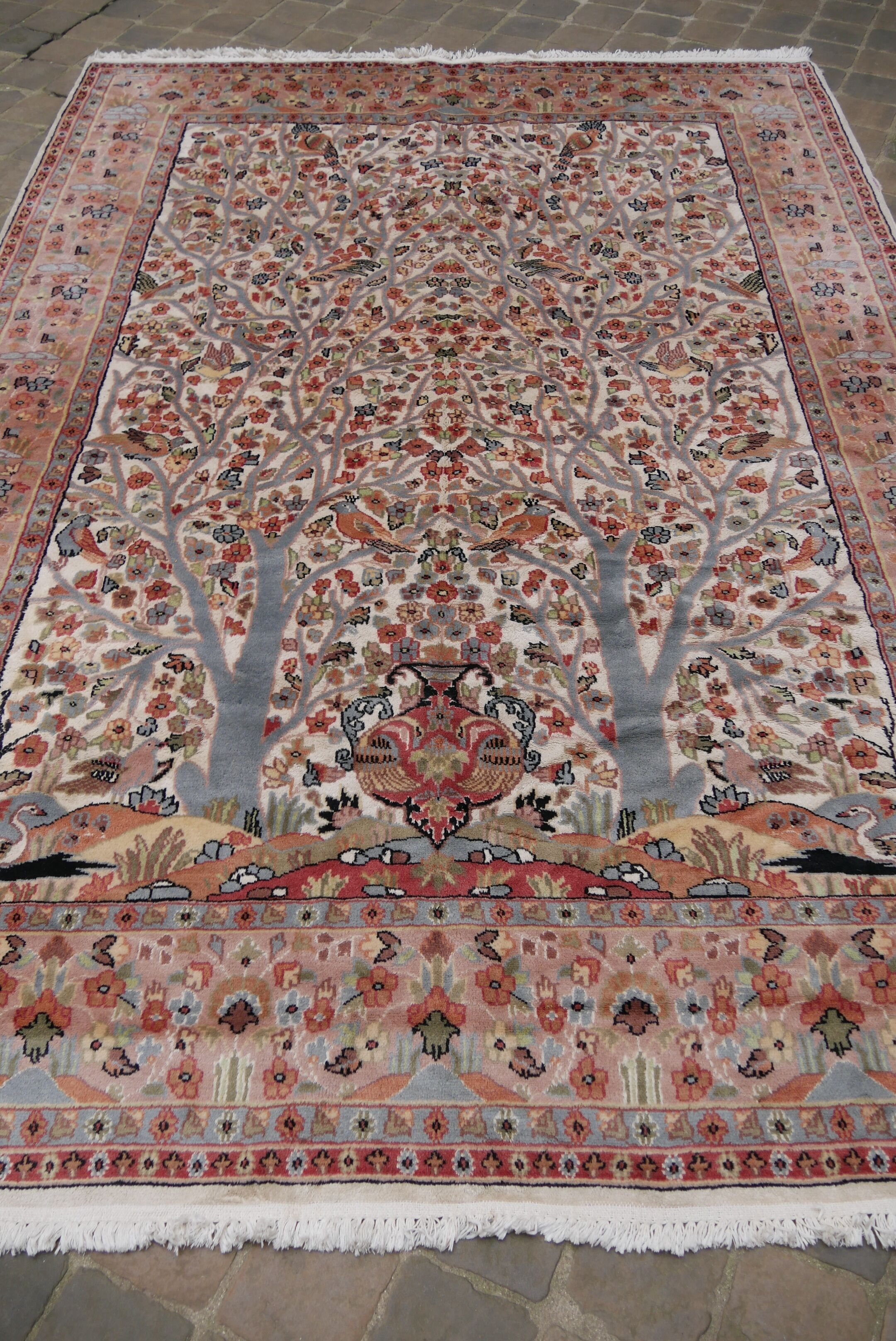Pakistan Handmade Oriental Carpet 2.72 x 1.88 m