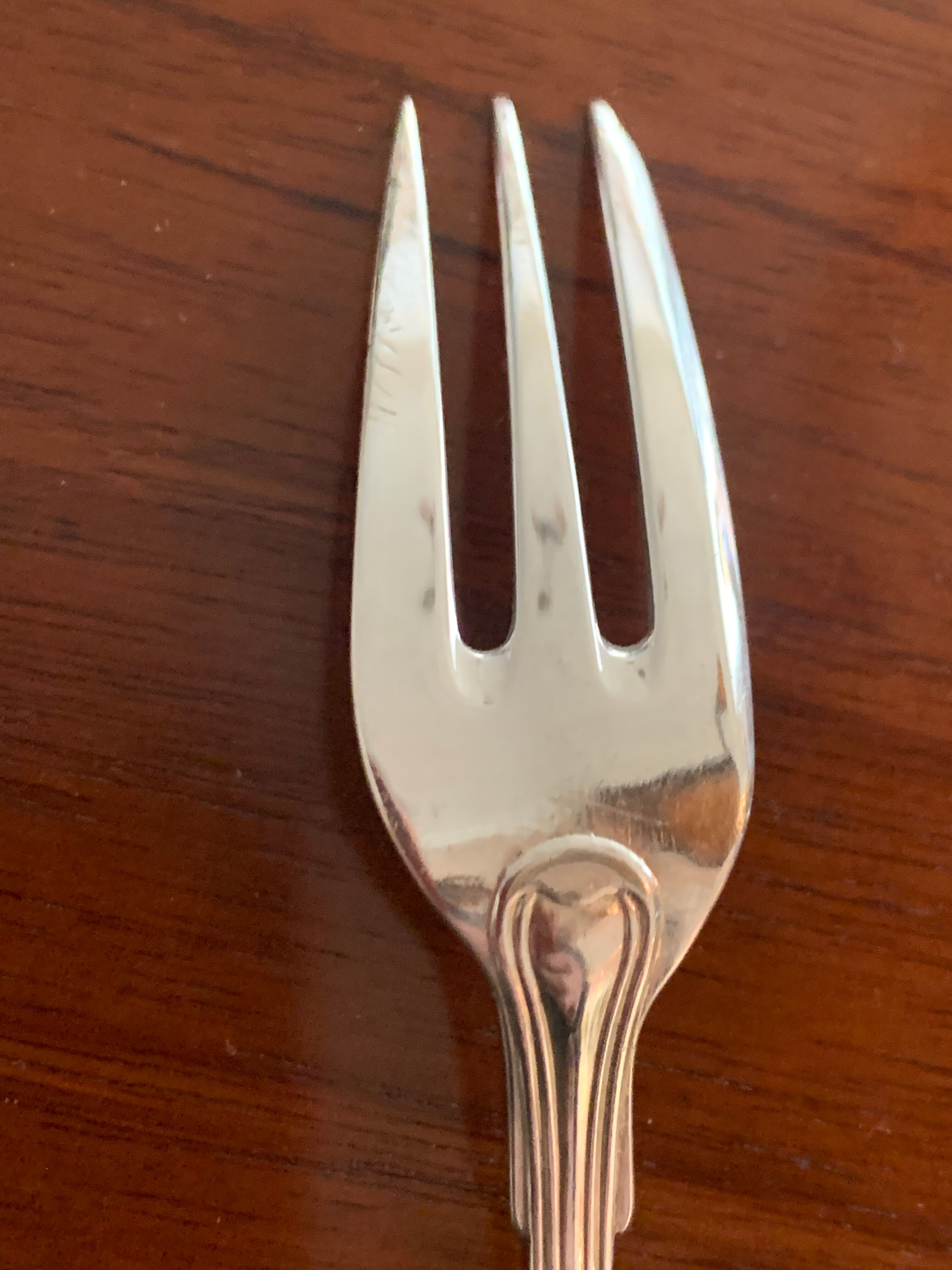 Dessert forks