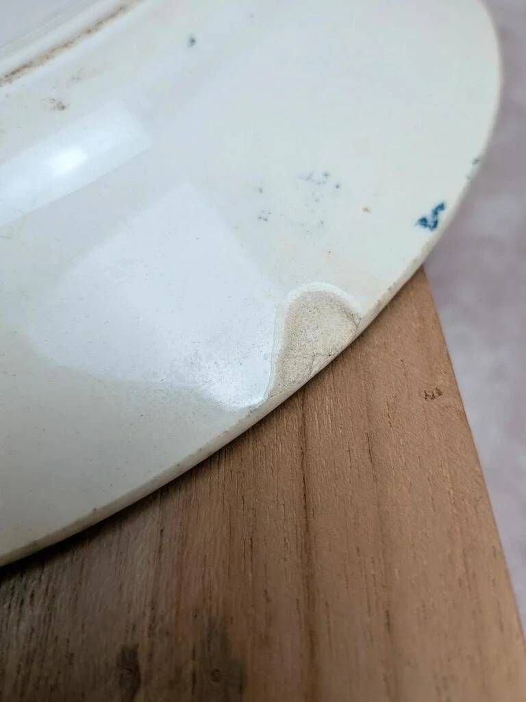 Set of 3 flat plates in ironstone Debray – Guadeloupe Service