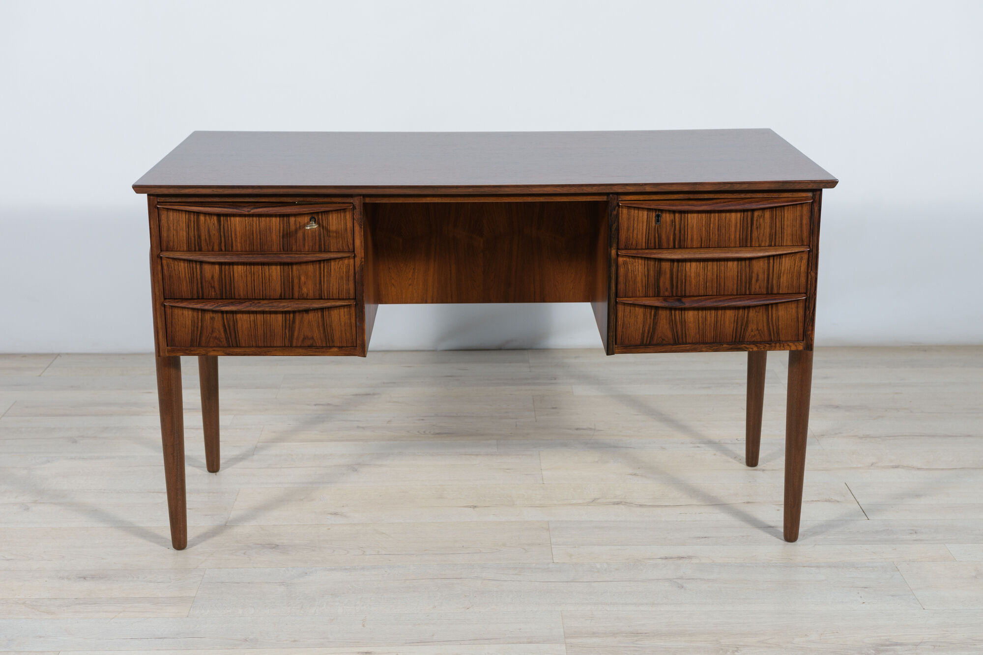Mid-Century Freestanding Rosewood Desk, 1960s