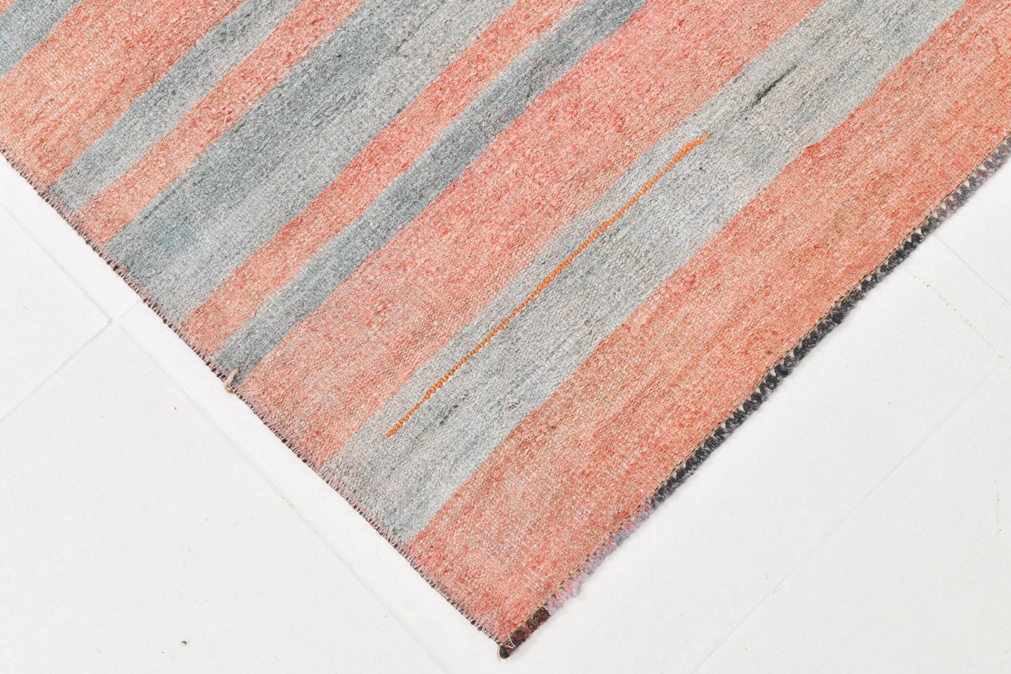 Tapis Kilim bohème rouge pâle et vert, 193 x 222 cm