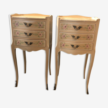 Pair of Venetian bedside louis XV painted