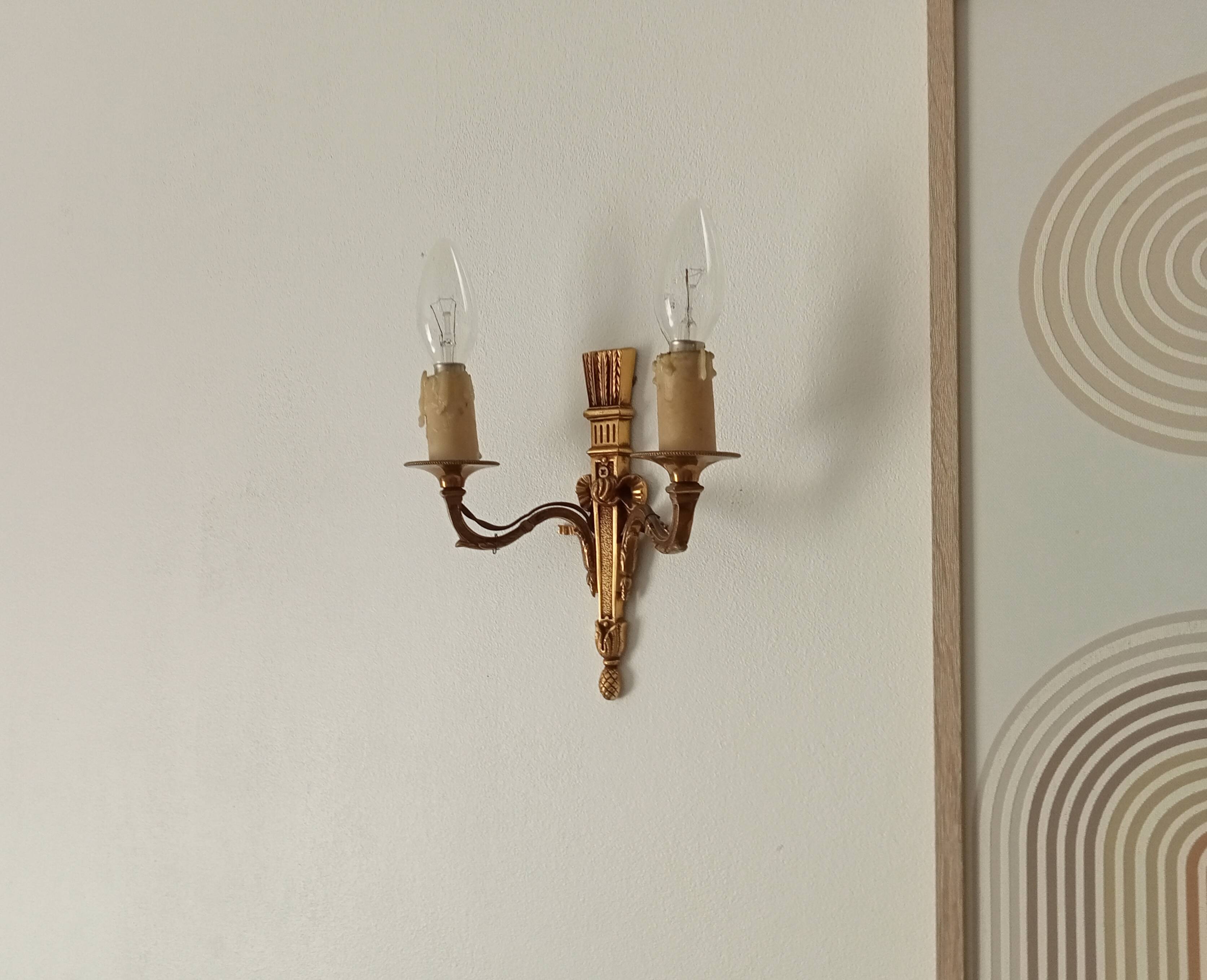 Vintage wall sconce in gilded brass, Empire style.