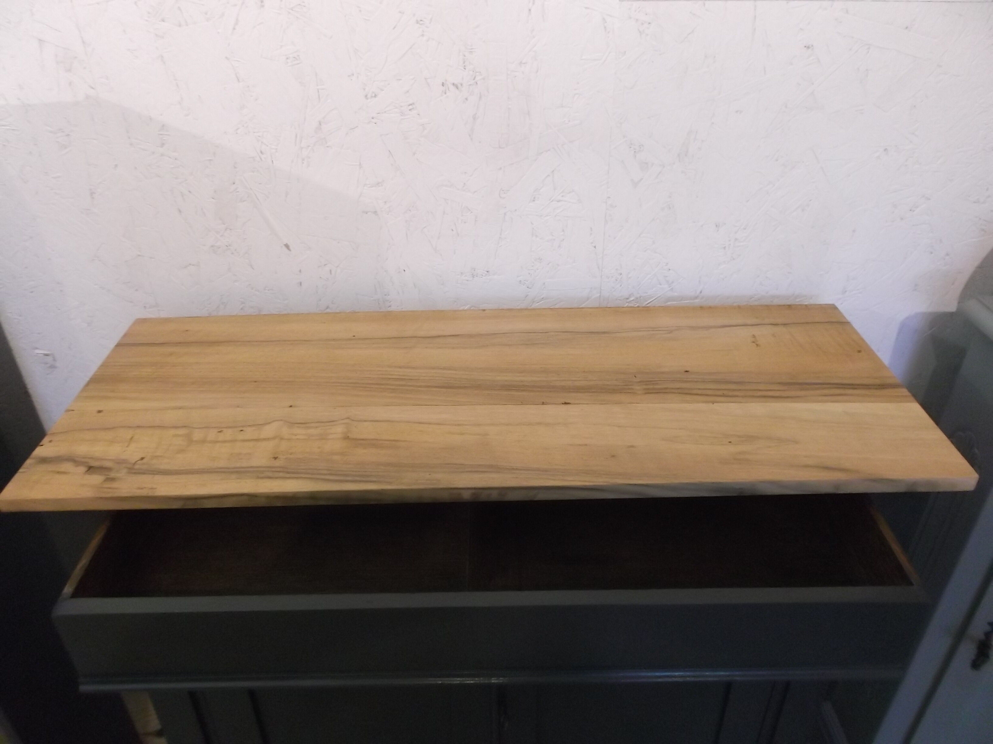 Accent furniture