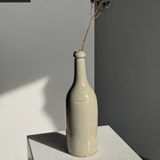 Bouteille vintage en grès beige moucheté H31