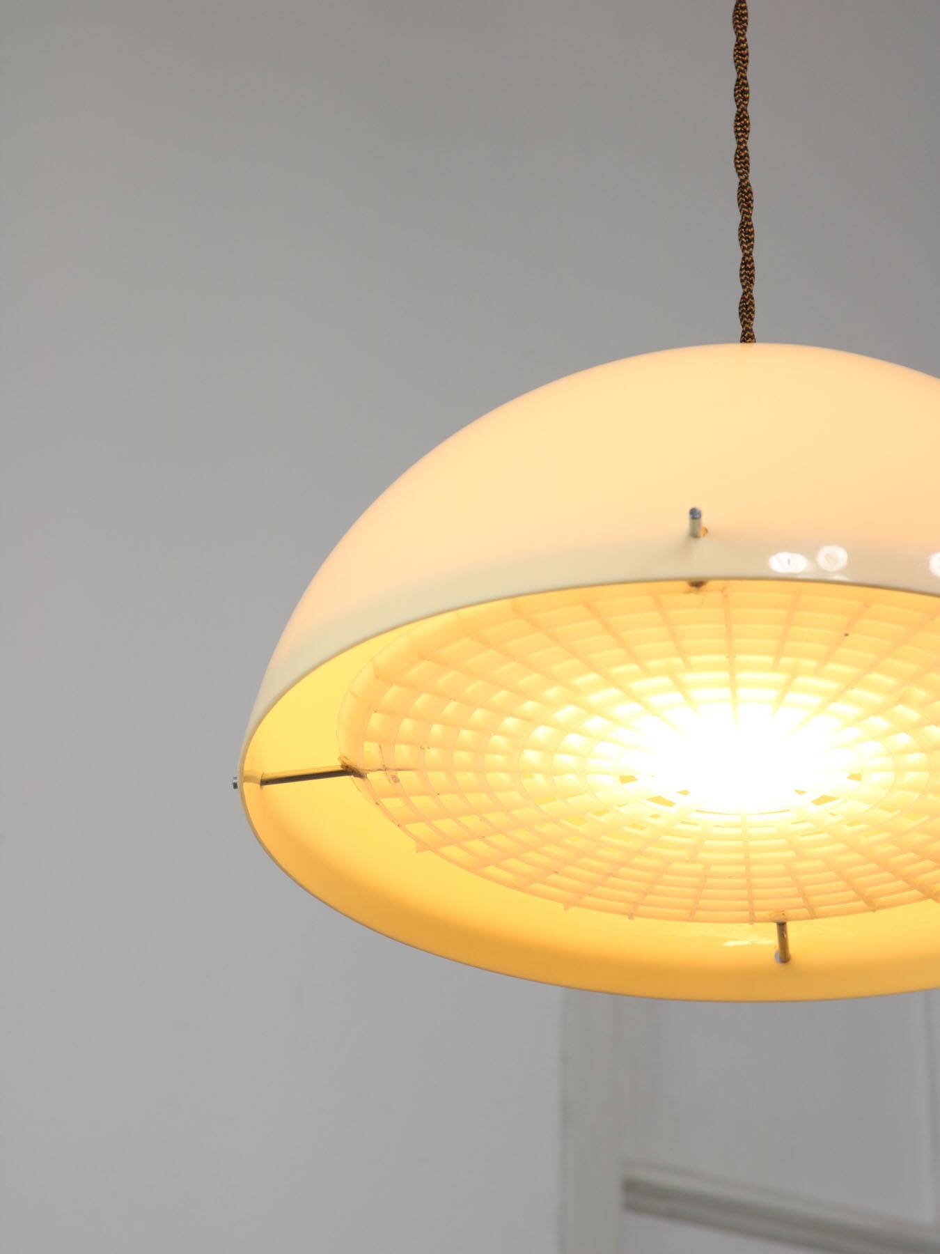 Italian space age beige plexiglass pendant lamp, 1970s