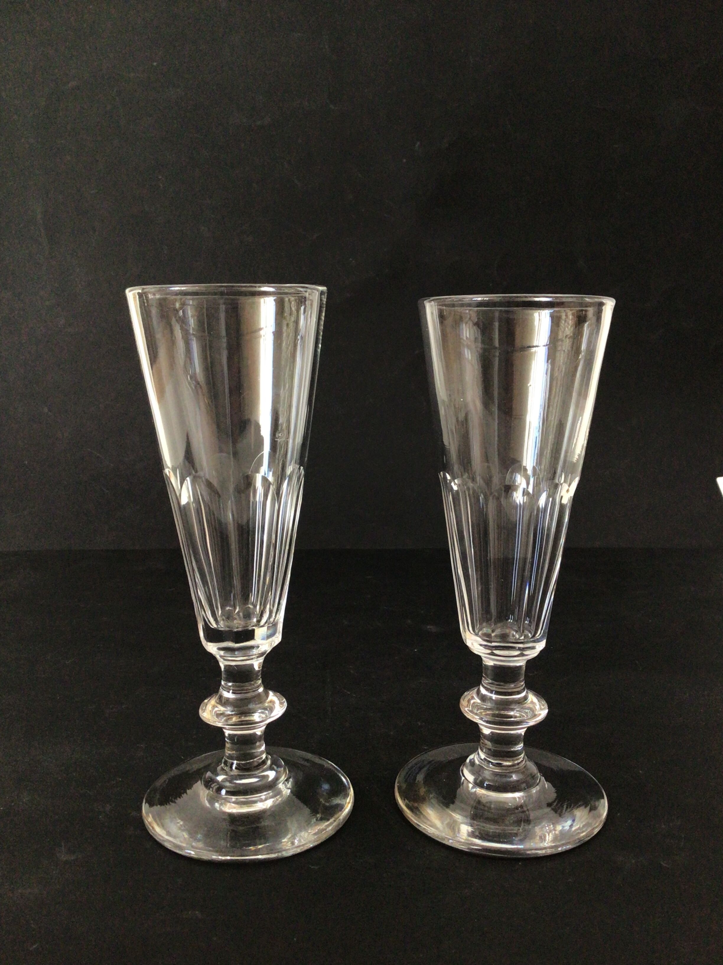 2 champagne flutes Baccarat Saint Louis model Caton