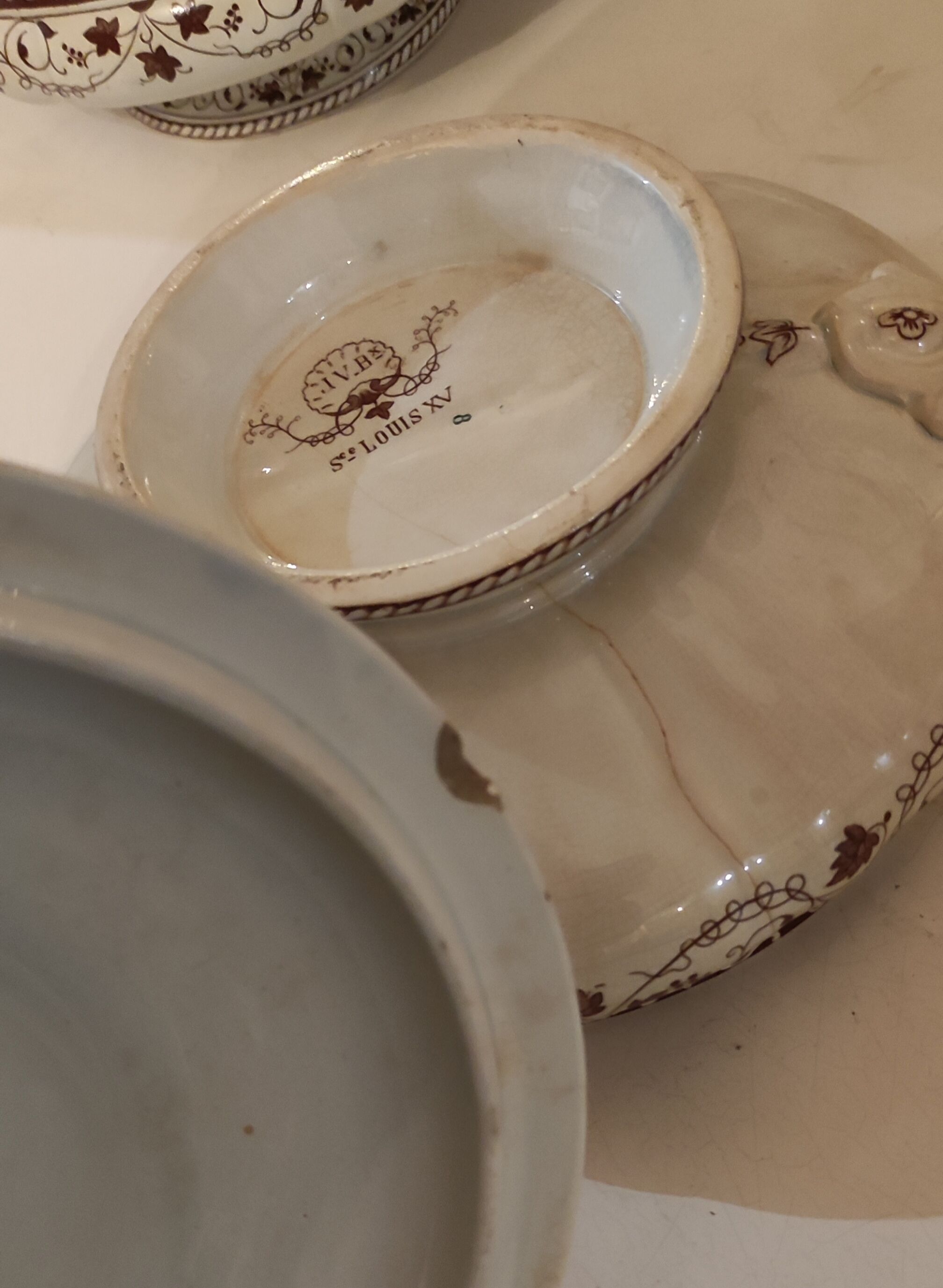 Former Jules Vieillard Bordeaux tableware service/Louis XV model/ 73 pieces