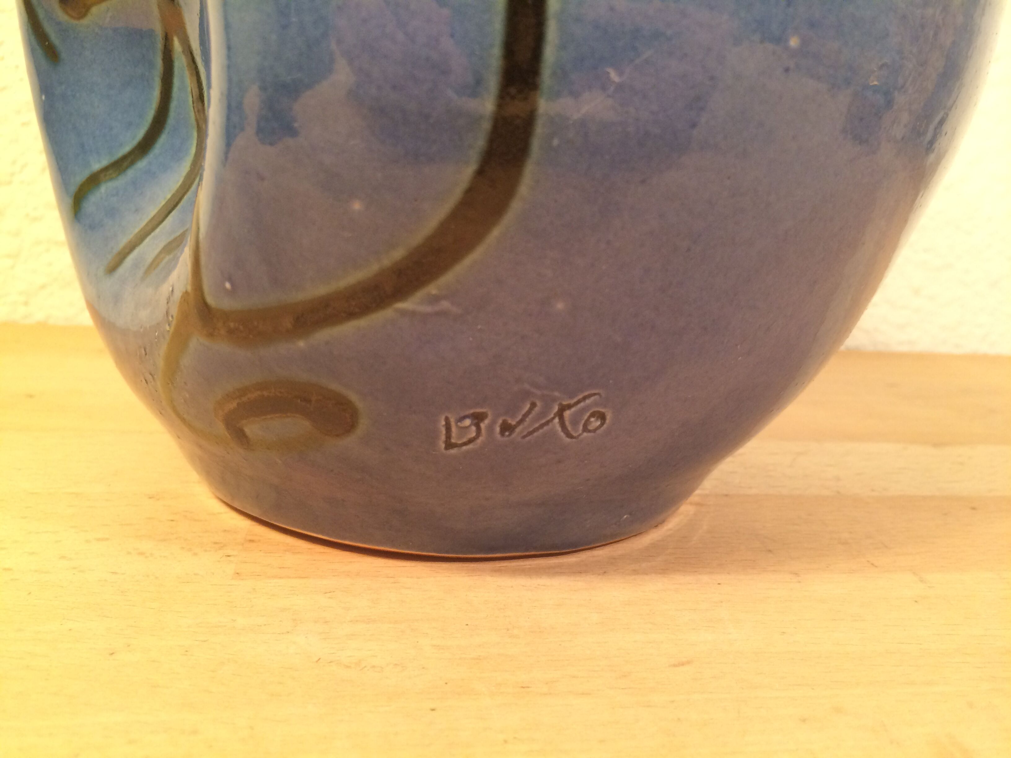 Vase signed Buxo ceramic free form
