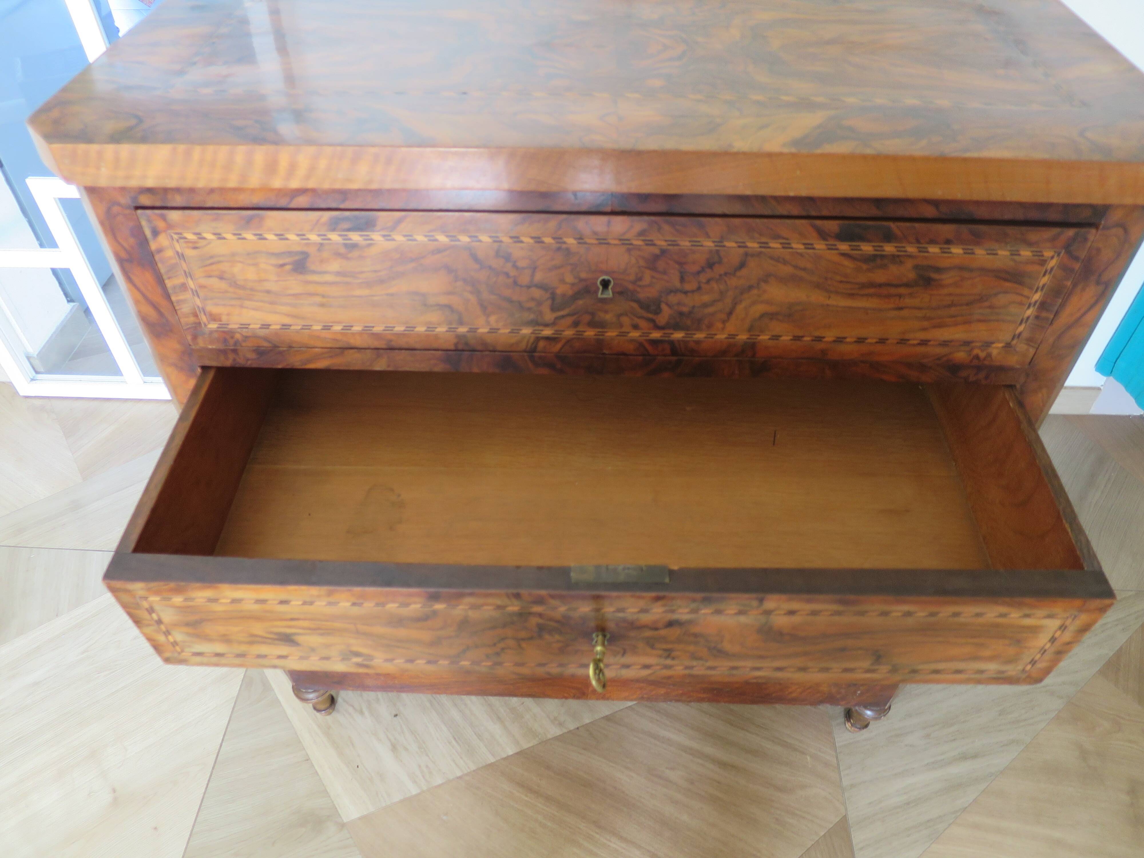 Antique oak burr chest of drawers - 4 drawers - marquetry inlay from the early 21st century