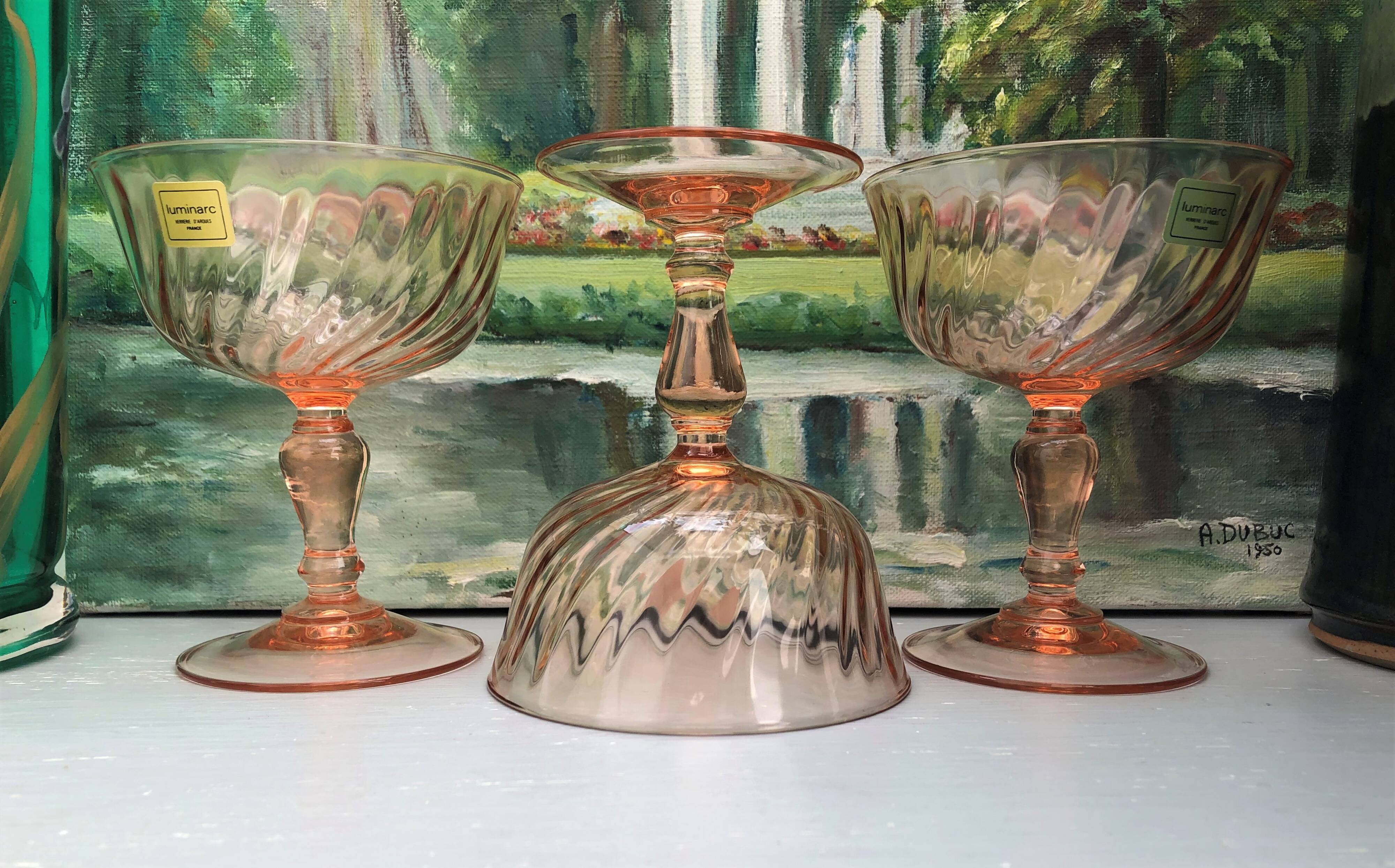 Rosaline champagne glass 70s design