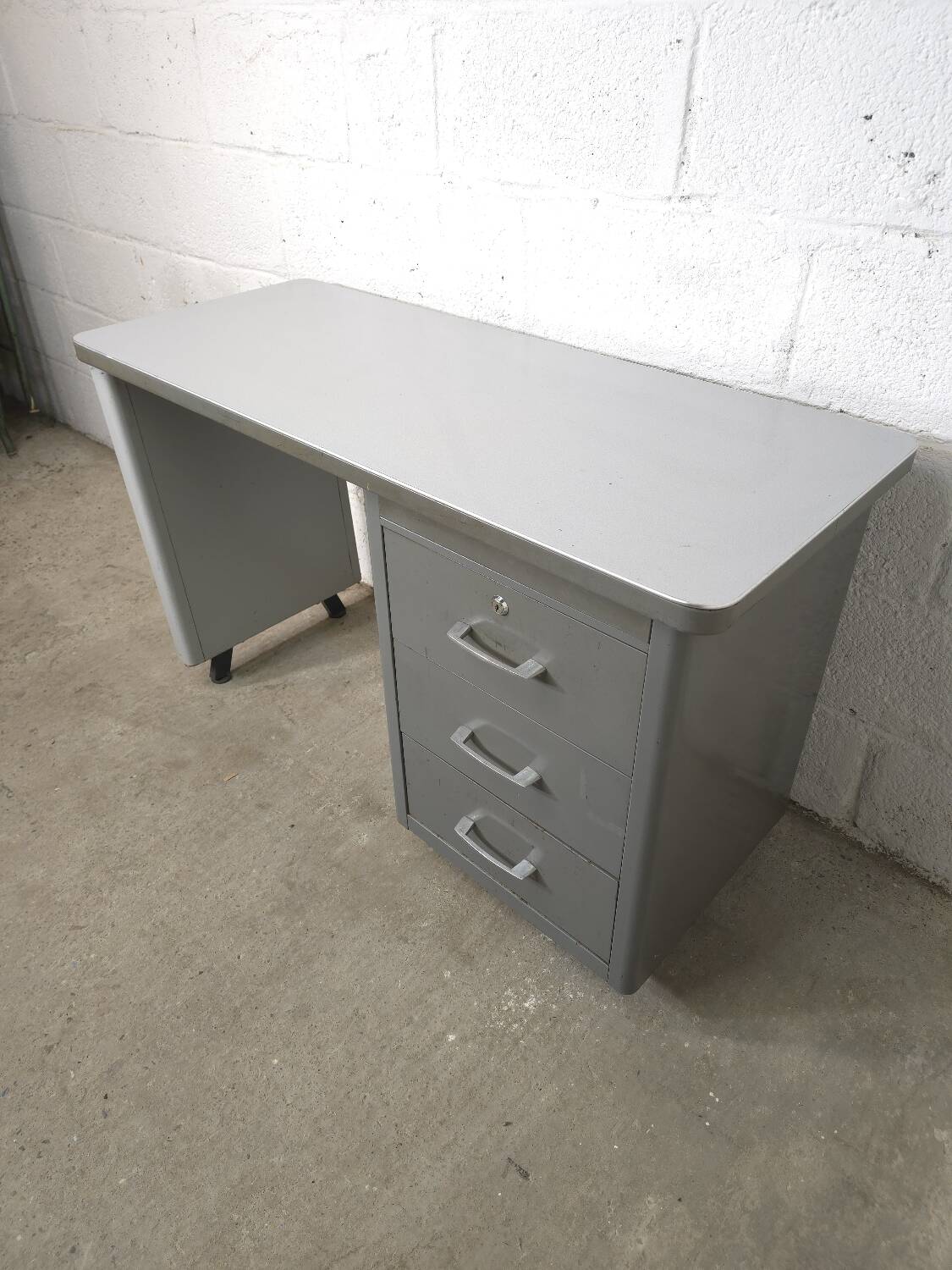 Small Ronéo desk 1970