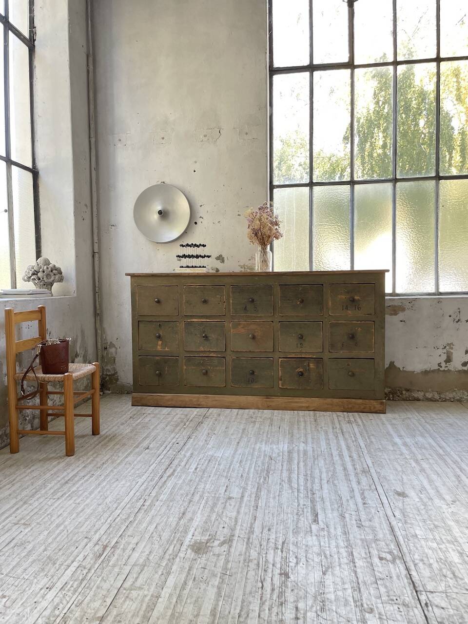 Green patina workshop furniture