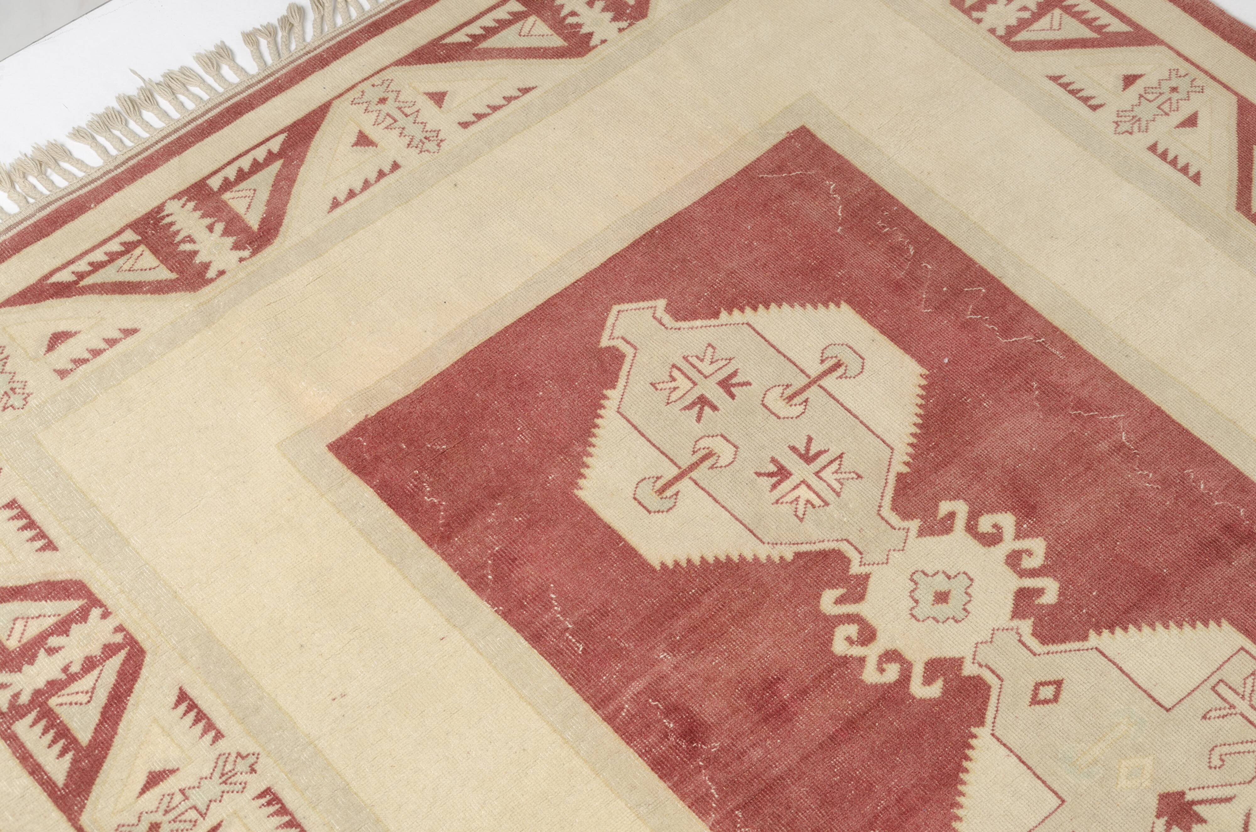 Tapis floral anatolien vintage